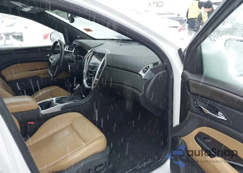 2015 Cadillac Srx Luxury Collection z USA, uszkodzony, nr VIN 3GYFNBE34FS508140